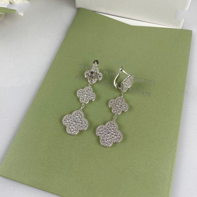 [Royal]CLOVER 3 MOTIF DIAMOND SILVER DROP EARRINGS