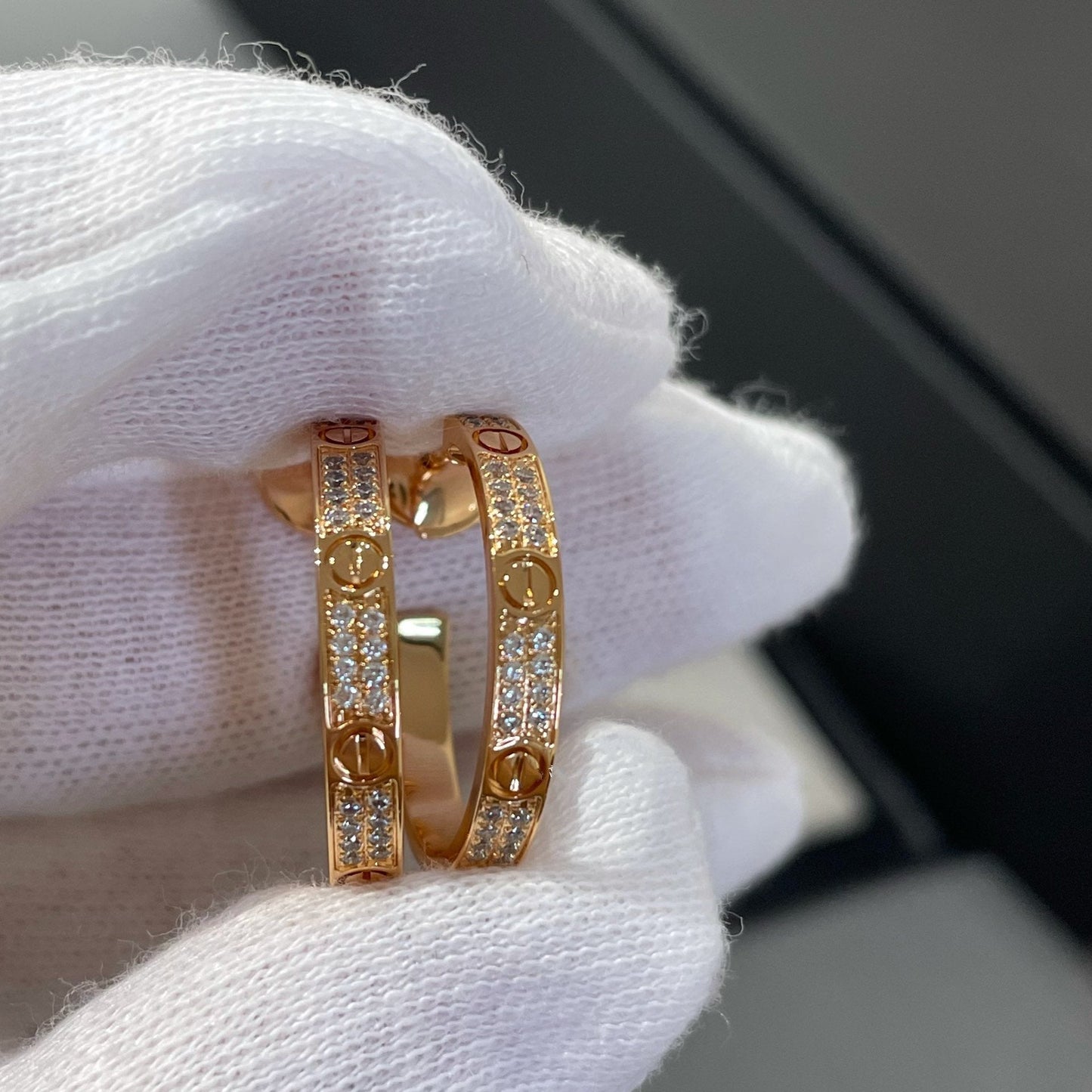 [ROYAL]LOVE DIAMOND PINK GOLD HOOP EARRINGS