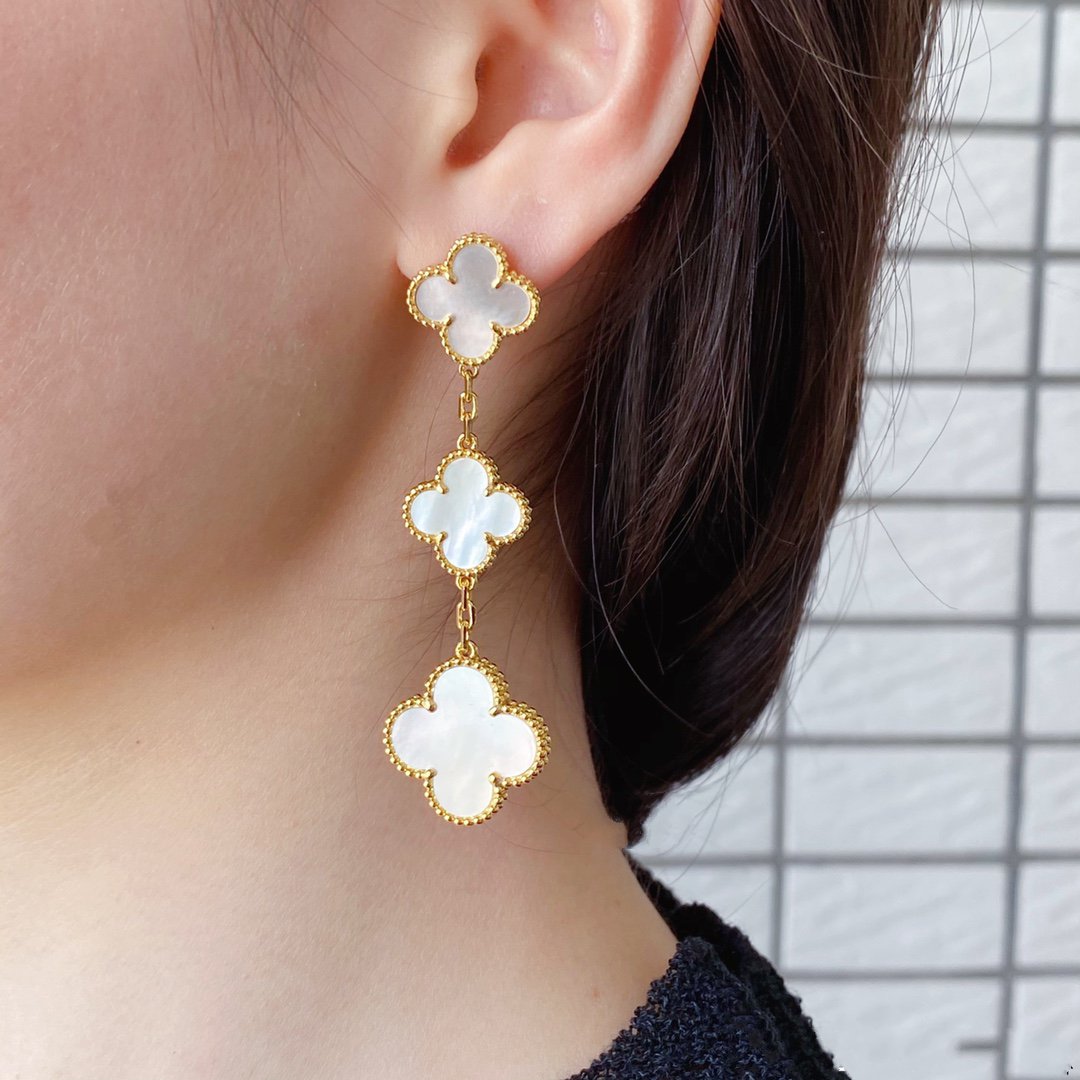 [Royal]CLOVER MOP 3 MOTIFS GOLD EARRINGS