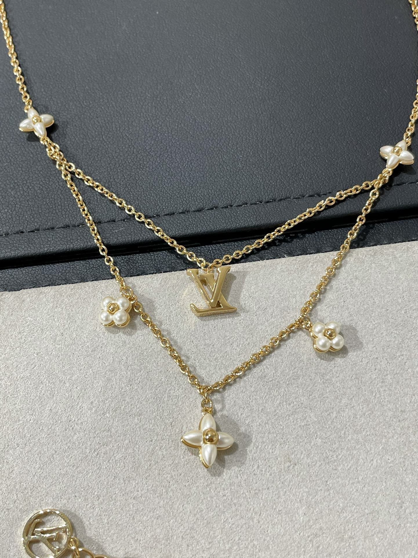 [ROYAL]LV FLOWERGRAM GOLD MOP DOUBLE ROW NECKLACE