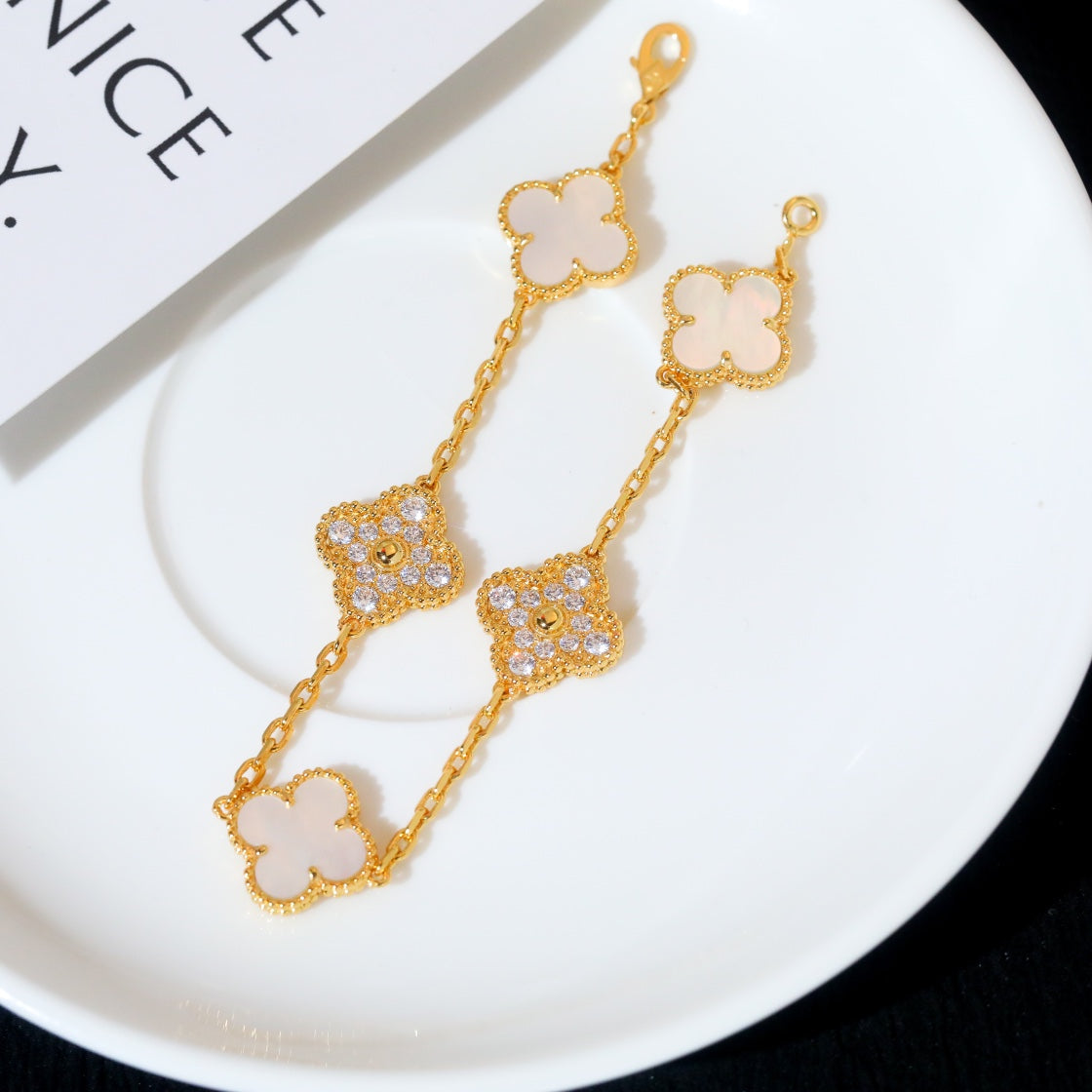 [Royal Jewellery]CLOVER BRACELET 5 MOTIF WHITE MOP DIAMOND