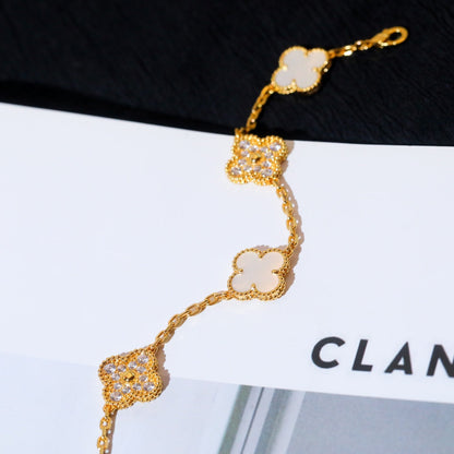 [ROYAL]CLOVER BRACELET 5 MOTIF WHITE MOP DIAMOND