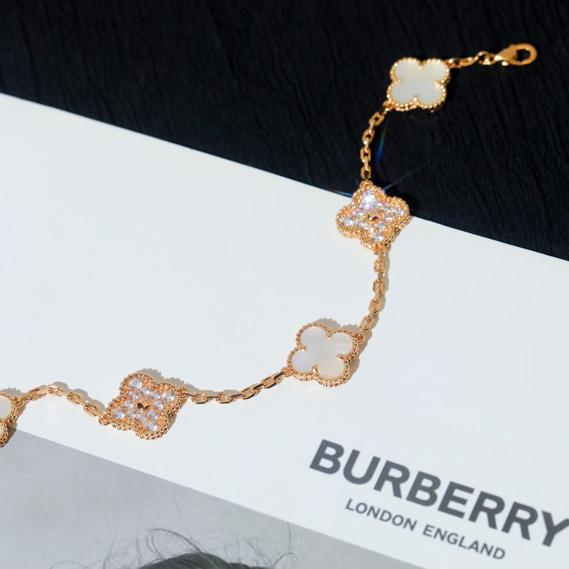 [Royal Jewellery]CLOVER BRACELET 5 MOTIF WHITE MOP DIAMOND