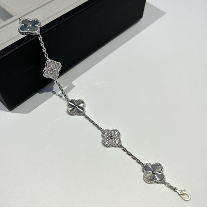 [Royal Jewellery]CLOVER 5 MOTIF SILVER DIAMOND BRACELET