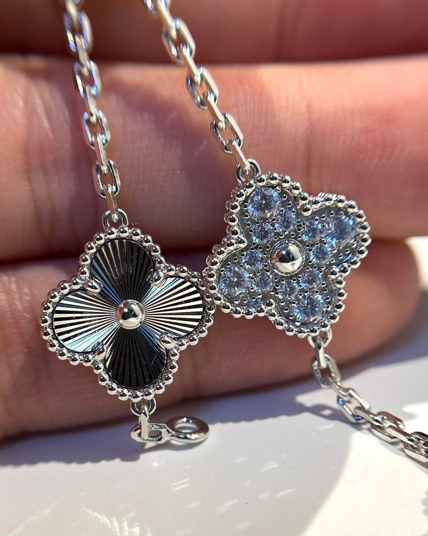 [Royal Jewellery]CLOVER 5 MOTIF SILVER DIAMOND BRACELET