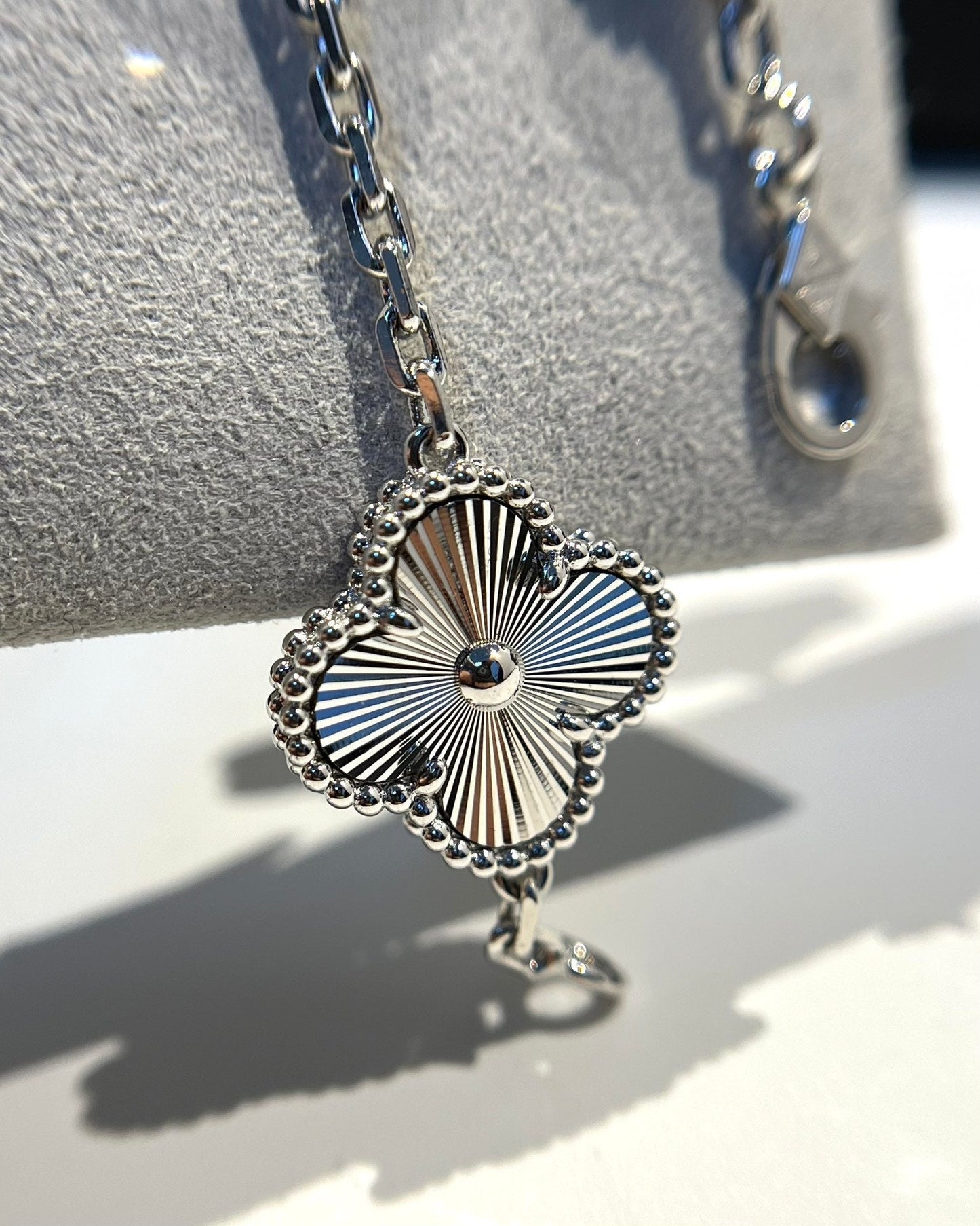 [Royal Jewellery]CLOVER 5 MOTIF SILVER DIAMOND BRACELET