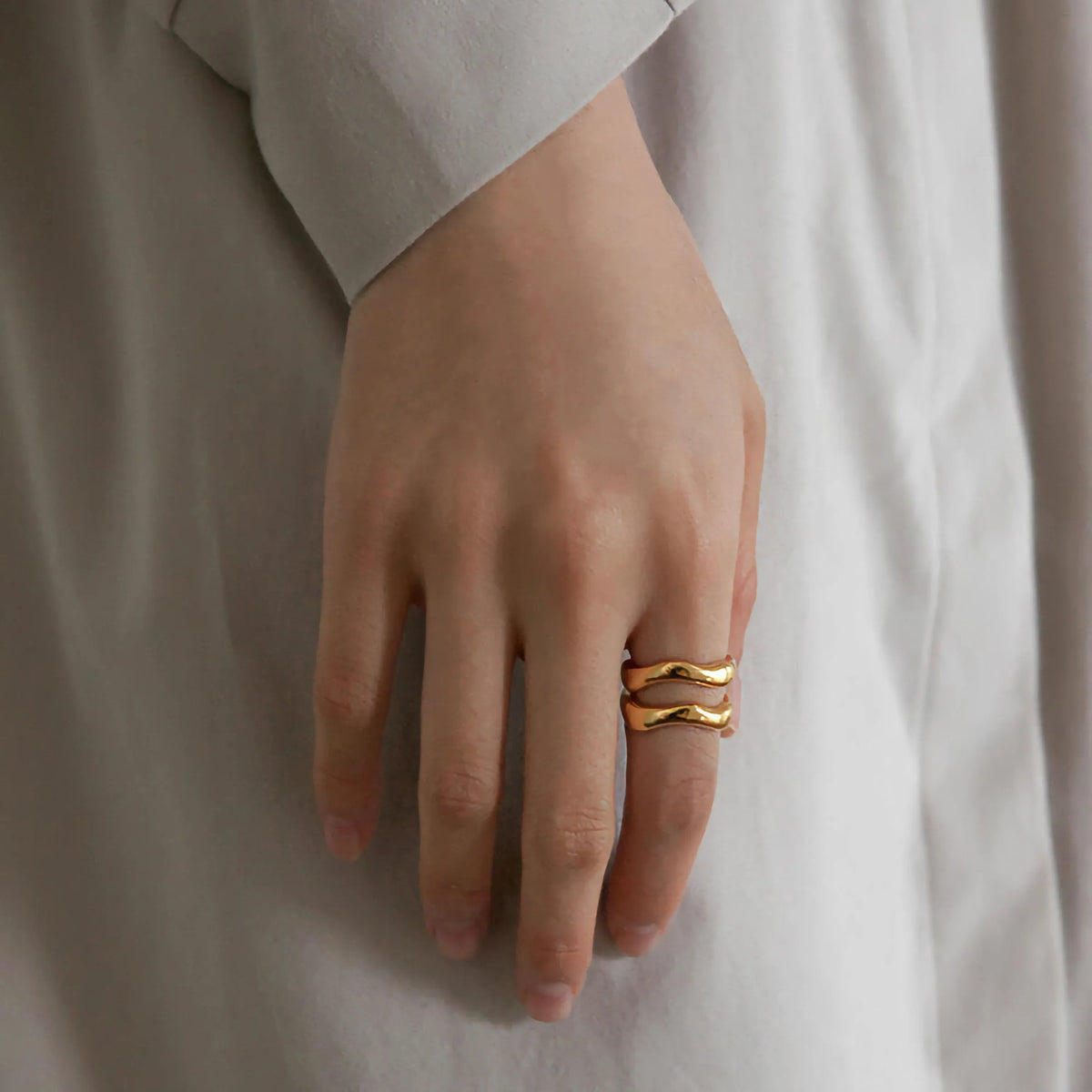 [Royal&Vicky] Lunaria Goldwellenring