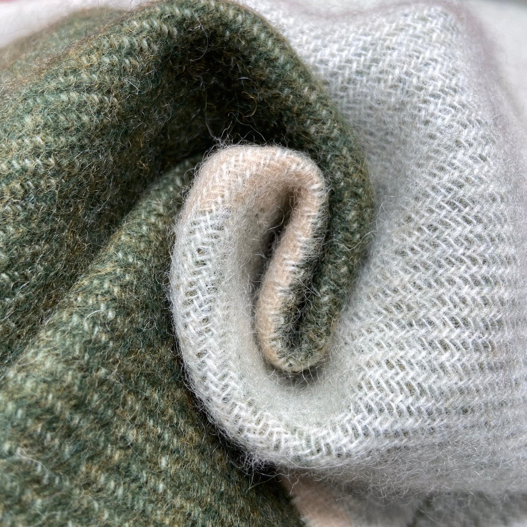 SCARF 180 CM IN BASIL GREEN MIX WHITE WOOL 409995