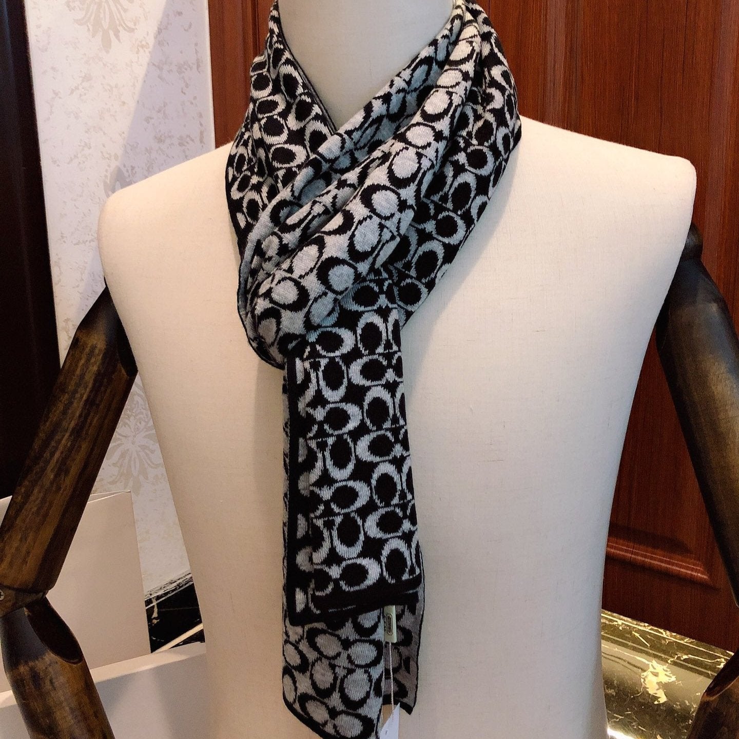 KNIT CASHMERE SCARF BLACK MIX WHITE 619589