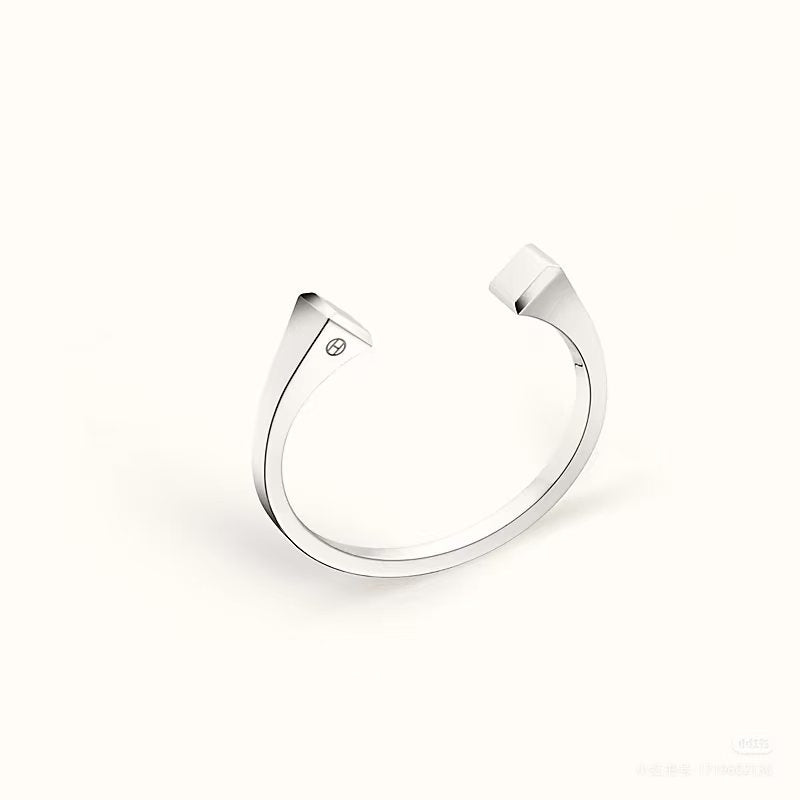 [Royal Jewellery]CLOU DE FORGE SQUARE CONE STUDS OPEN CUFF ONE SIZE