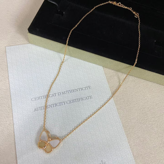[Royal Jewellery]NEW ROSE GOLD WHITE MOTHER OF PEARL BUTTERFLY NECKLACE