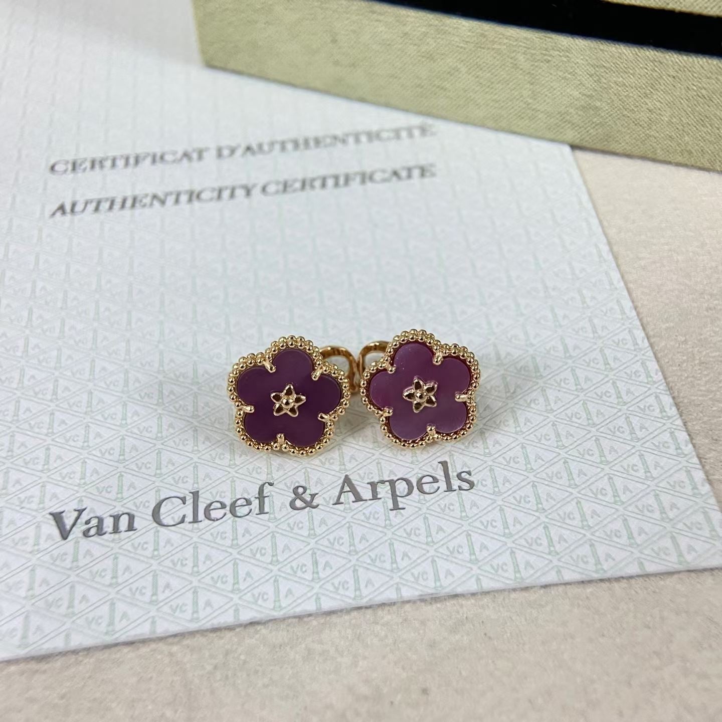 [Royal Jewellery]NEW PURPLE PLUM FRAGRANCE PLUM BLOSSOM GOLD EARRINGS