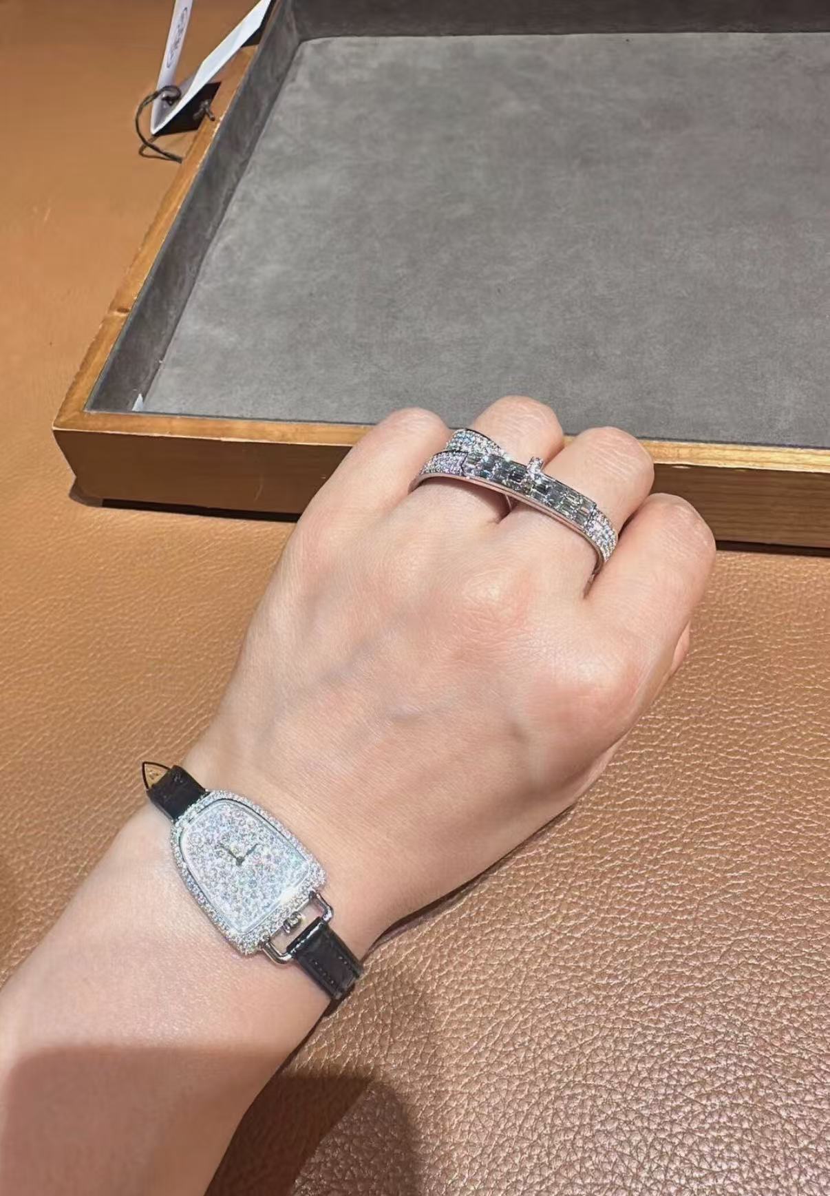 [Royal Jewellery]NEW STYLE FULL CIRCLE DOUBLE DIAMOND RING