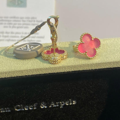 [Royal Jewellery]NEW CLOVER 15MM PINK ENAMEL STUD EARRINGS