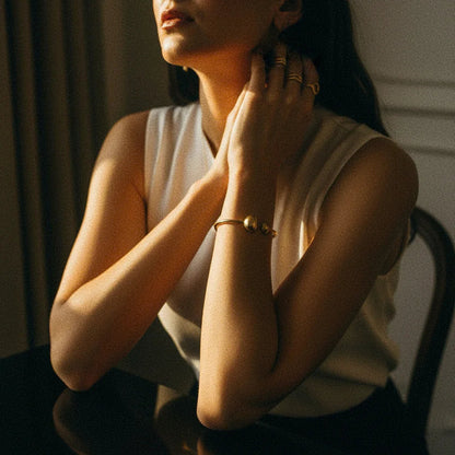 [Royal&Vicky]Mallory Minimalistisches Gold-Armband