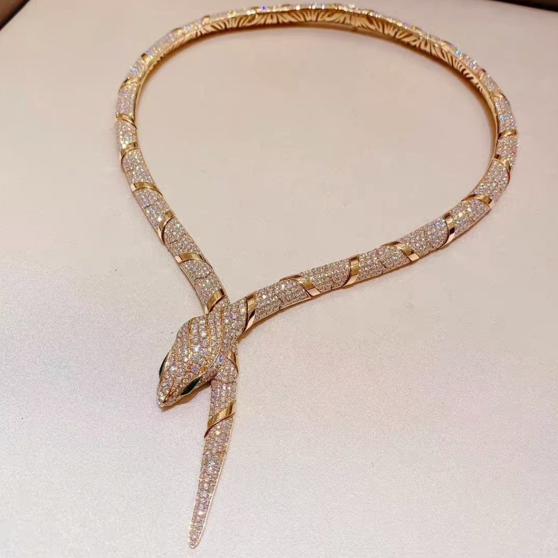 [Royal Jewellery]HAUTE COUTURE GOLD SERPENTI NECKLACE