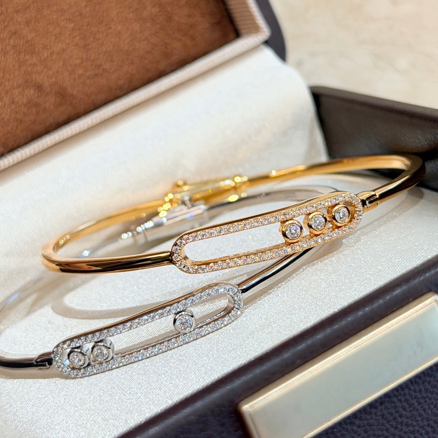 [Royal Jewellery]Move Pavé Diamond Bangle Bracelet M