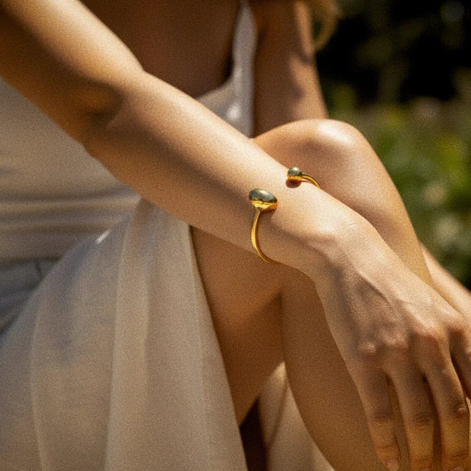 [Royal&Vicky]Mallory Minimalistisches Gold-Armband