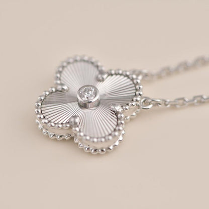 [ROYAL]CLOVER  15MM DIAMOND LASER NECKLACE SILVER