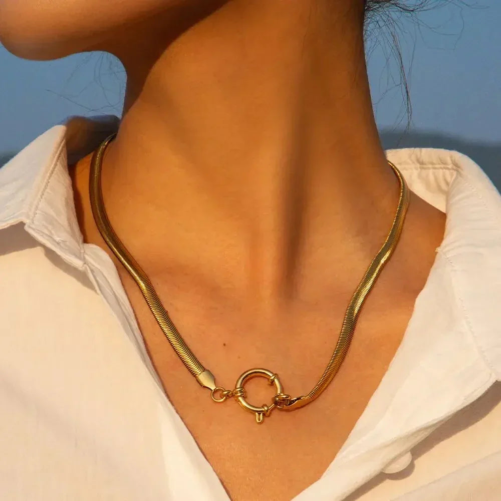 {"[Royal&Vicky]Gabriella Gold Necklace": "[Royal&Vicky]ガブリエラ ゴールドネックレス"}