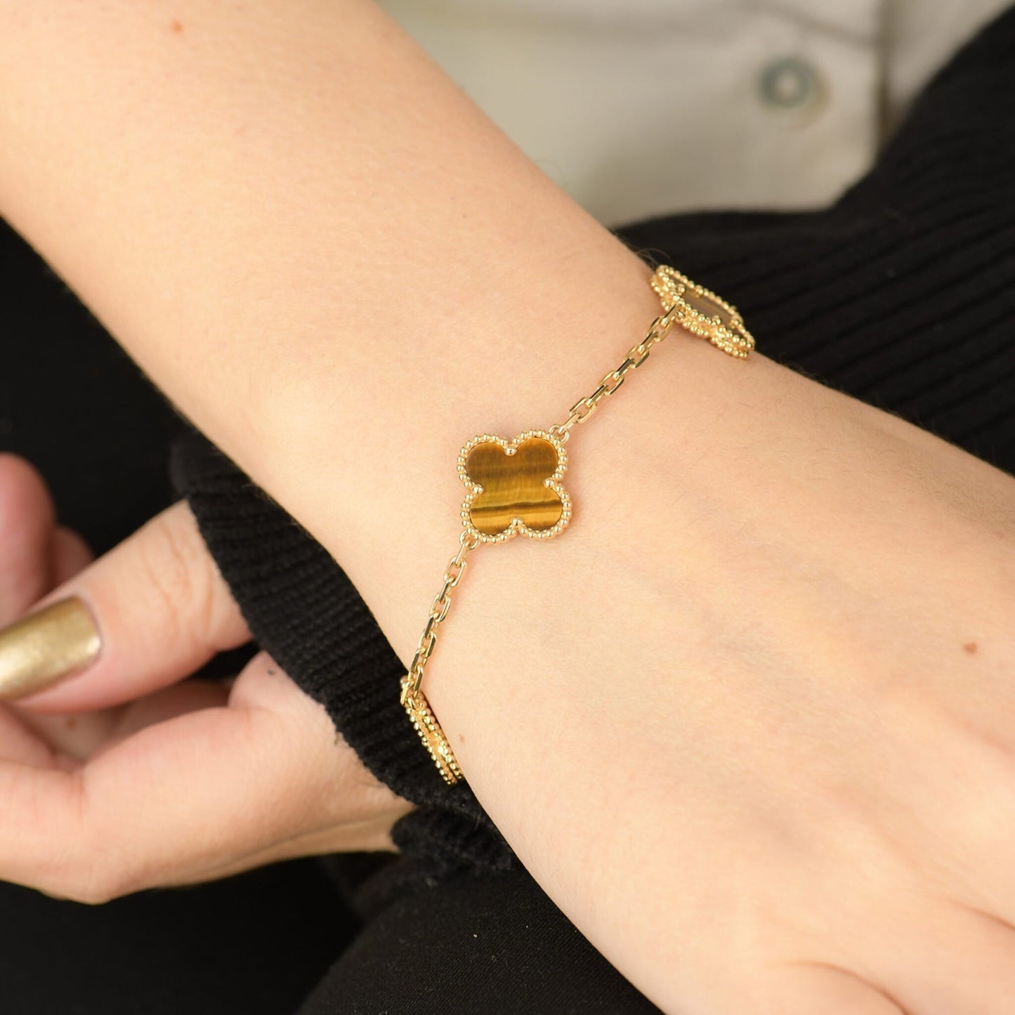 [ROYAL]CLOVER  5 MOTIFS TIGER EYE BRACELET