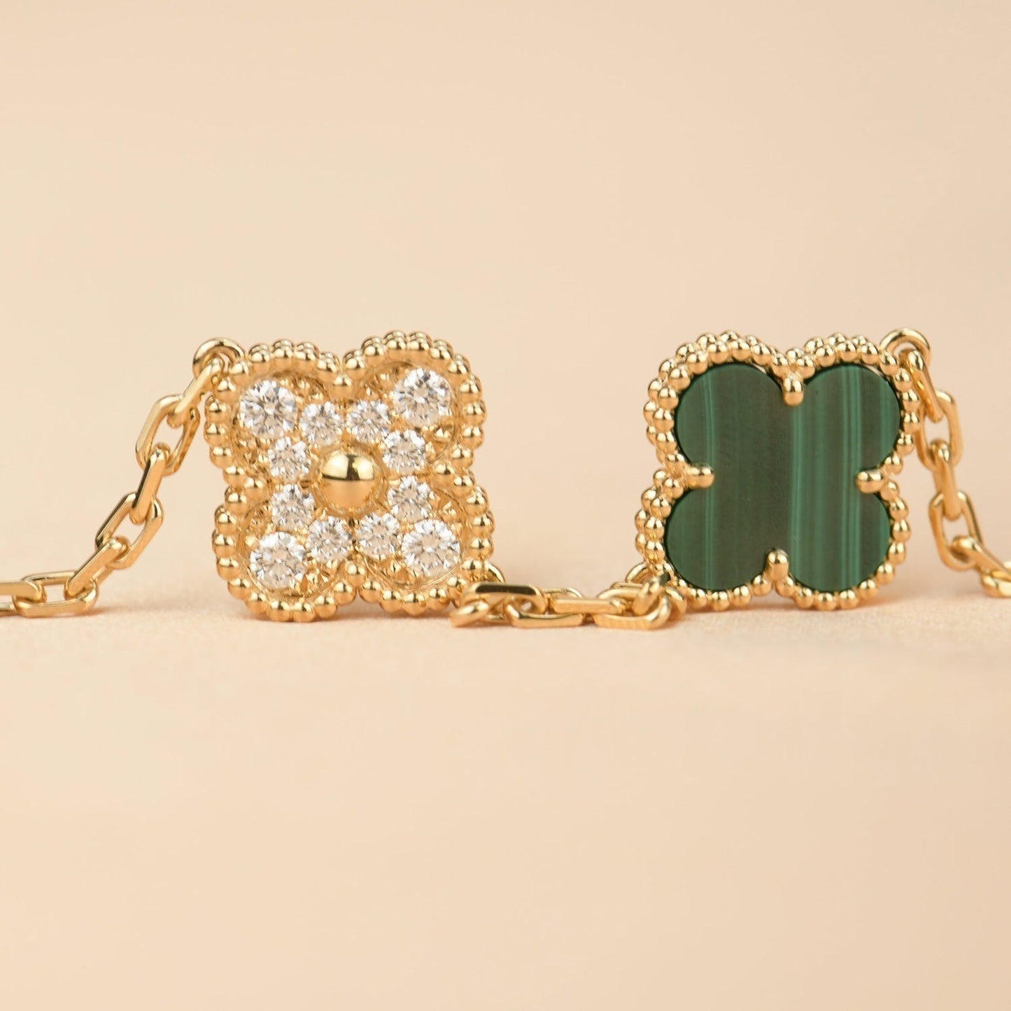 [Royal Jewellery]CLOVER  5 MOTIF MALACHITE DIAMOND BRACELET