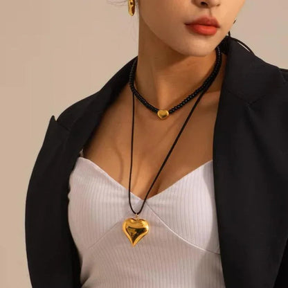 {
  "[Royal&Vicky]Lavine Heart Necklace": "[Royal&Vicky]ラヴィーン ハートネックレス"
}