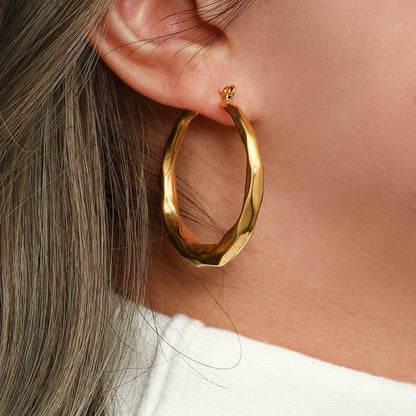 {"Royal&Vicky":"Royal&Vicky","Aire Hoop Earrings":"エアー・フープピアス"}