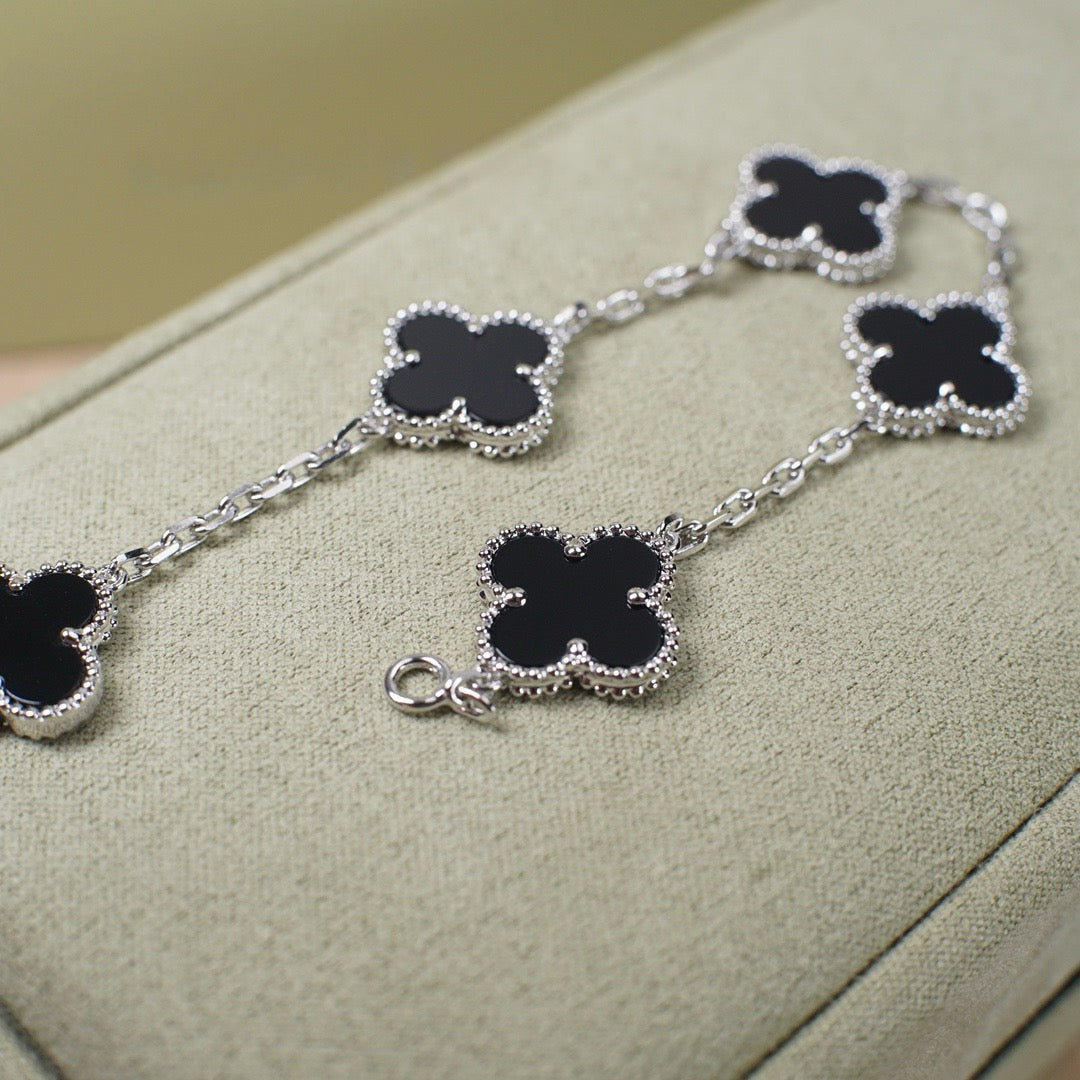 [Royal Jewellery]CLOVER 5 MOTIF ONYXS  BRACELET SILVER
