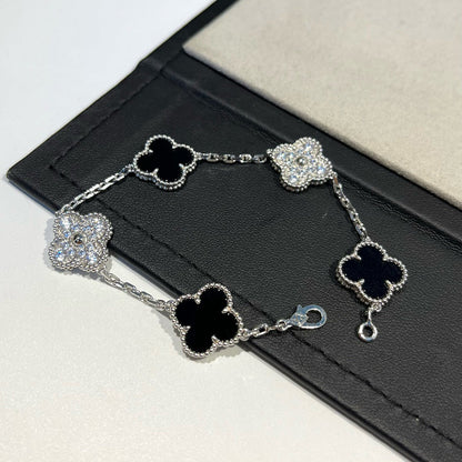 [ROYAL]CLOVER 5 MOTIF ONYXS DIAMOND BRACELET SILVER