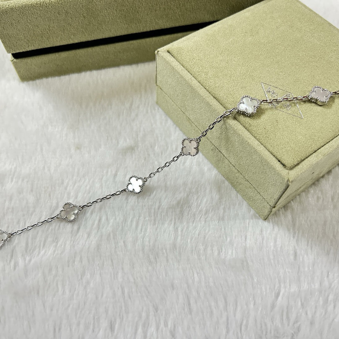 [Royal Jewellery]CLOVER 6 MOTIF WHITE MOP BRACELET