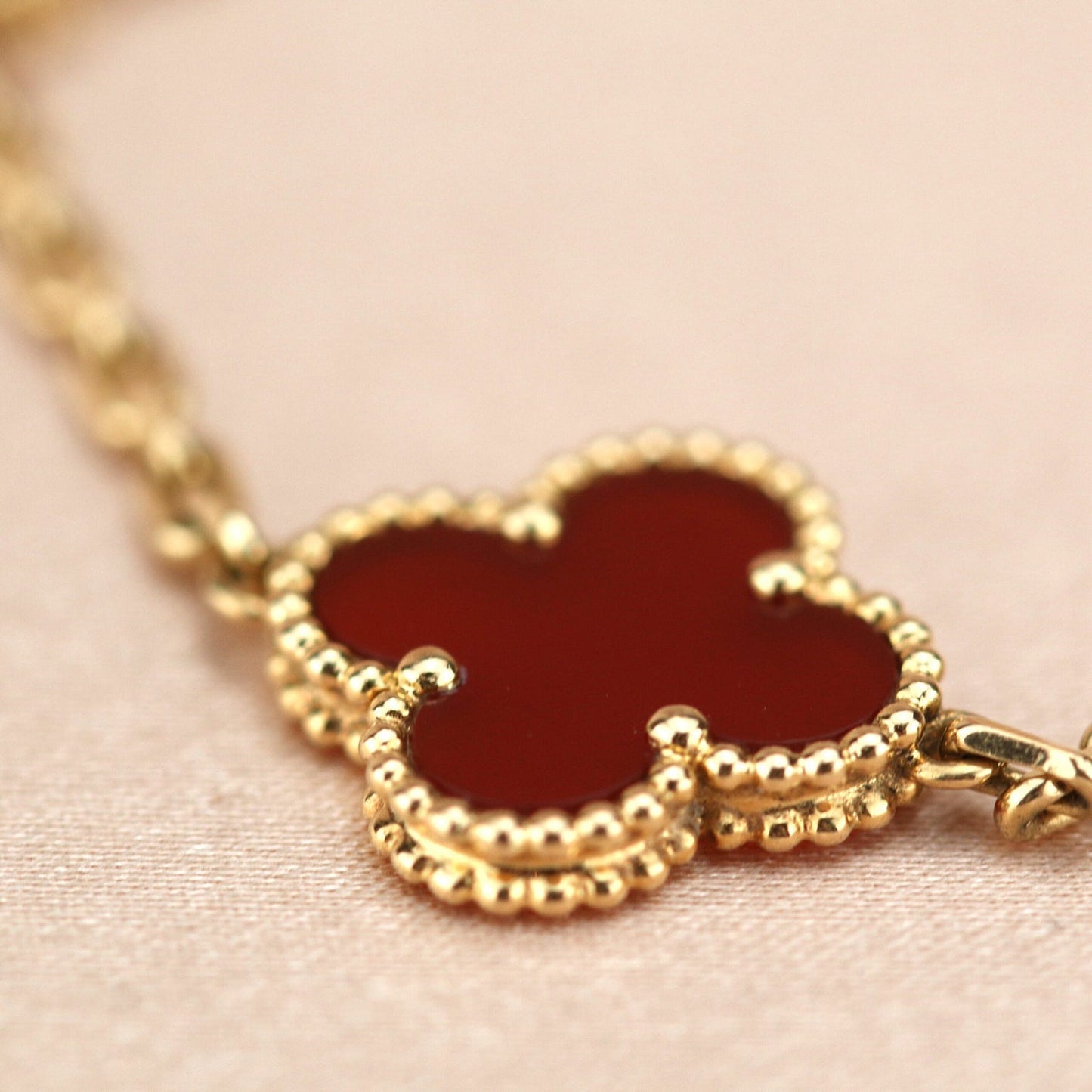 [Royal Jewellery]CLOVER 5 MOTIFS RED AGATE  BRACELET