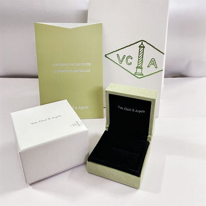 [Royal Jewellery]VA CLOVER BRACELET NECKLACE RING BOX GIFT BAG