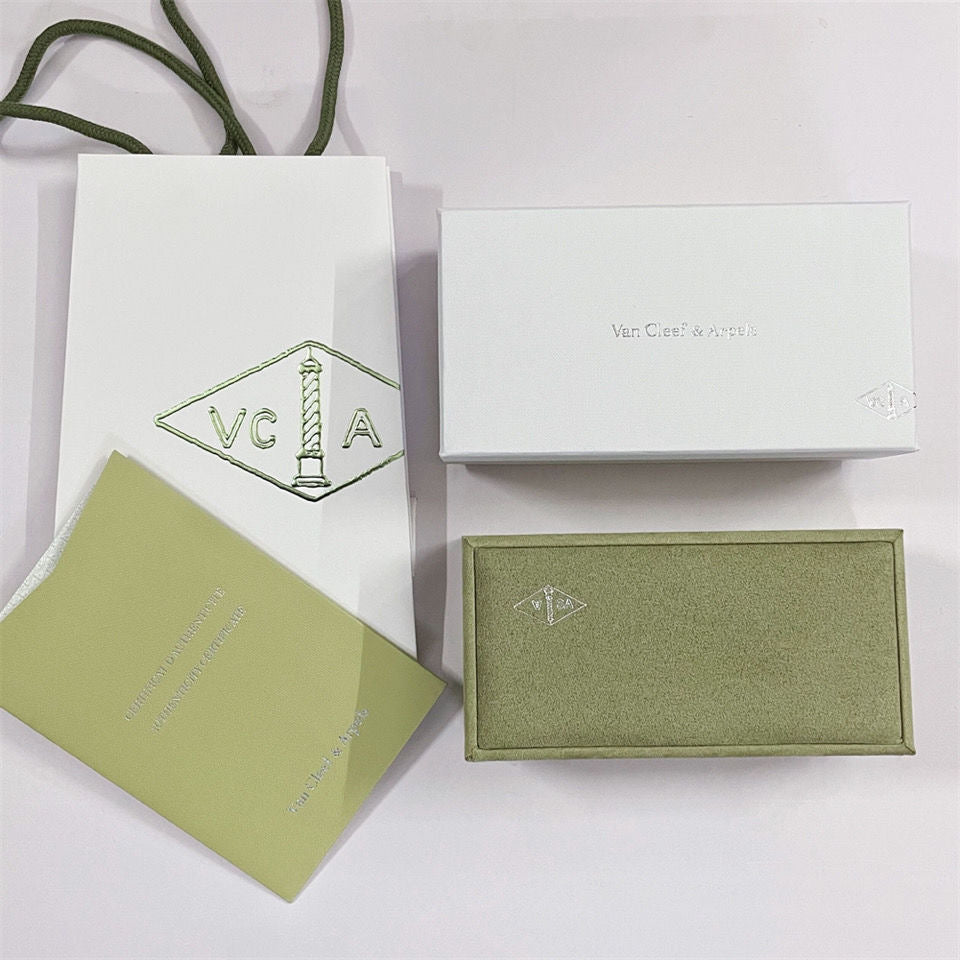 [Royal Jewellery]VA CLOVER BRACELET NECKLACE RING BOX GIFT BAG
