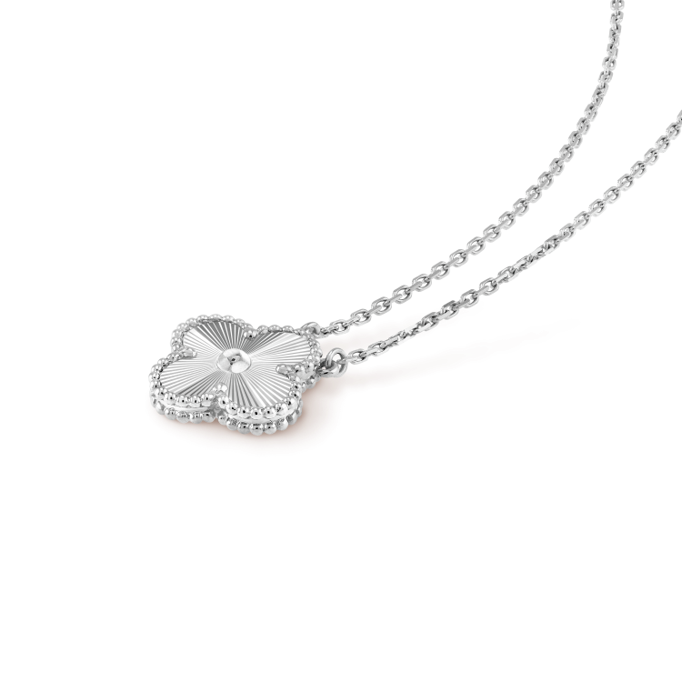 [ROYAL]CLOVER 15MM LASER NECKLACE SILVER