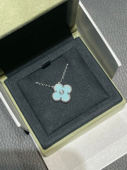 [ROYAL]CLOVER 1 DIAMOND LIGHT BLUE SILVER NECKLACE