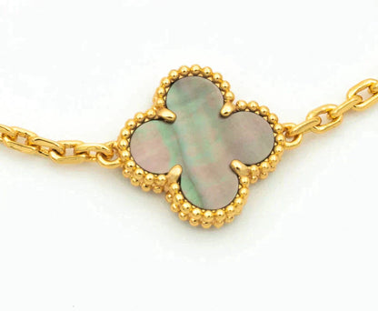 [Royal Jewellery]CLOVER 5 MOTIF GRAY MOP DIAMOND BRACELET
