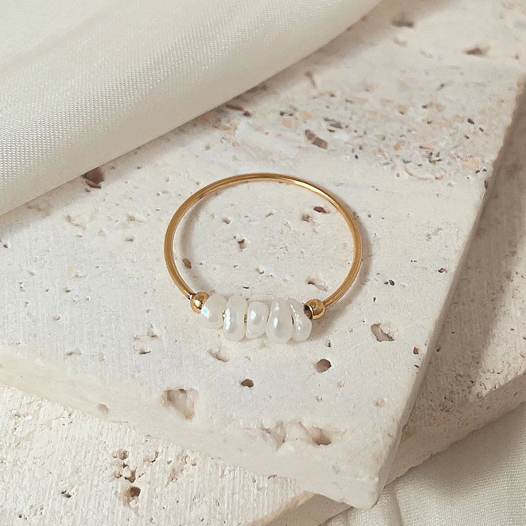 {
  "Royal&Vicky": "Royal&Vicky",
  "Magnolia Freshwater Pearl Gold Ring": "マグノリア 淡水パール ゴールドリング"
}