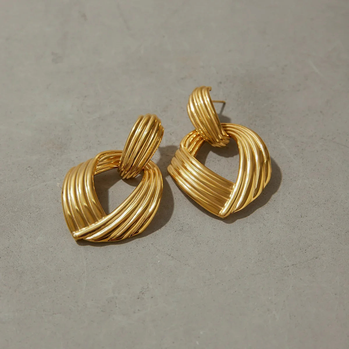 [Royal&Vicky]Selma Goldene Knot-Ohrringe