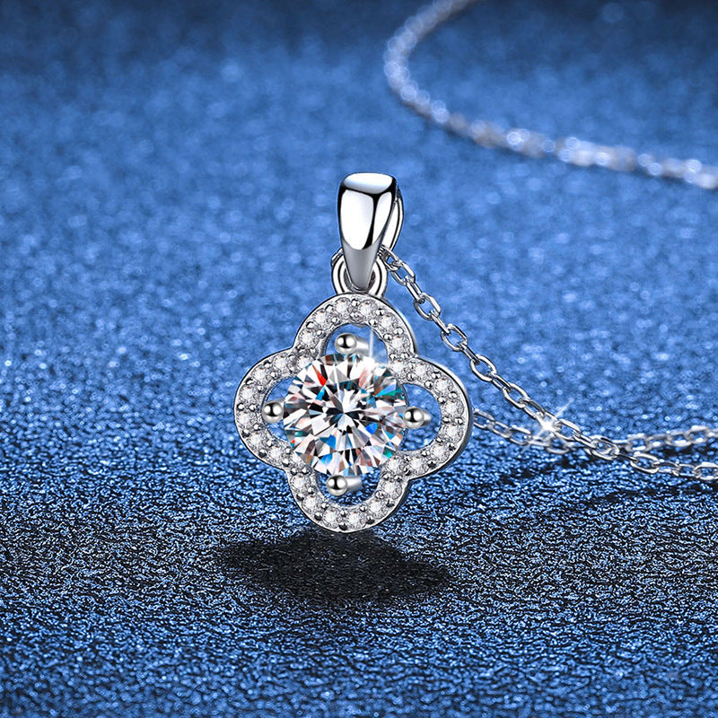 [Royal&Vicky]CLASSIC CLOVER MOISSANITE PENDANT NECKLACE