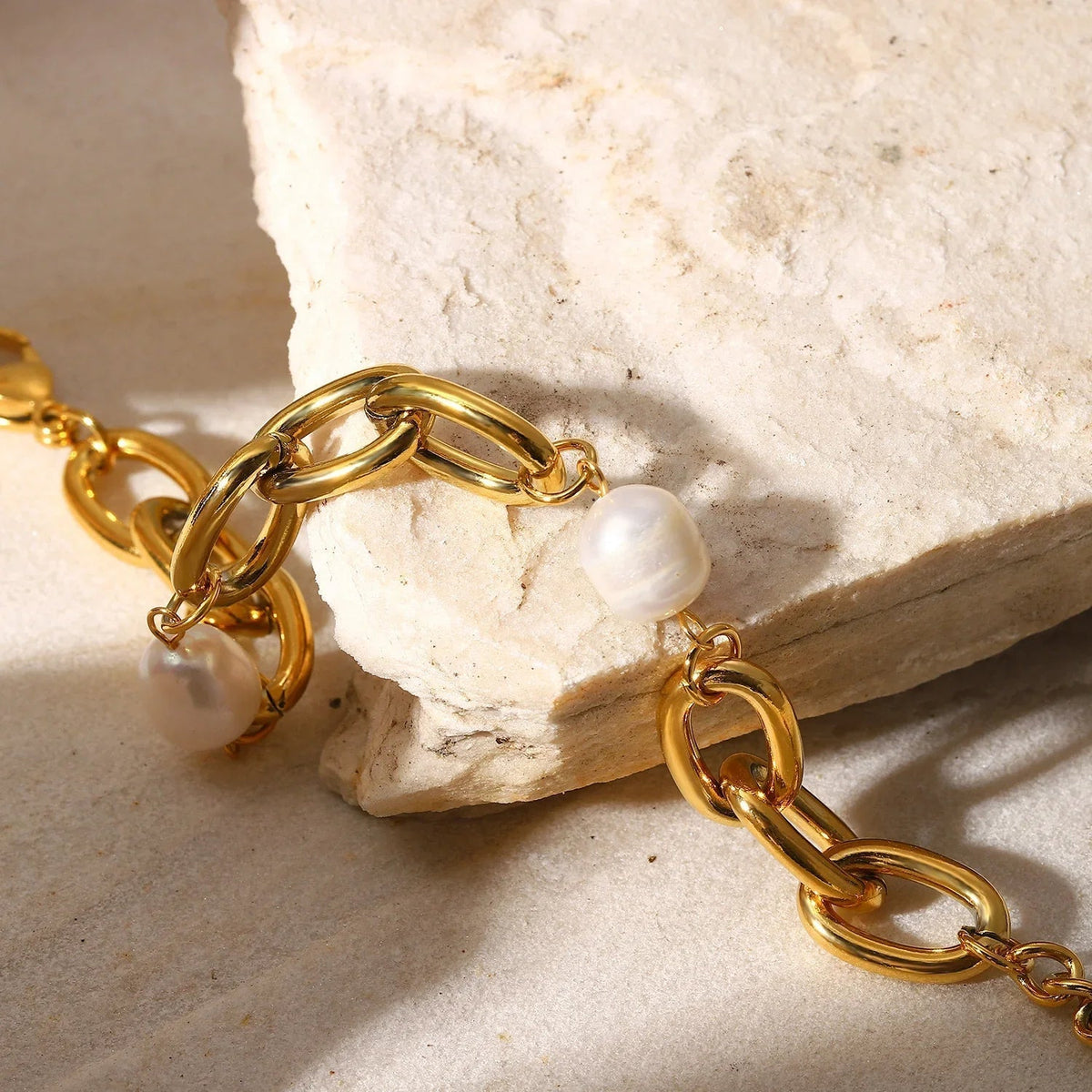 [Royal&Vicky]Ysabel Chunky Freshwater Pearl Bracelet