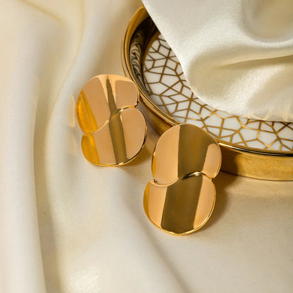 {
  "[Royal&Vicky]Mireille Gold Earrings": "[Royal&Vicky]ミレイユ・ゴールドピアス"
}