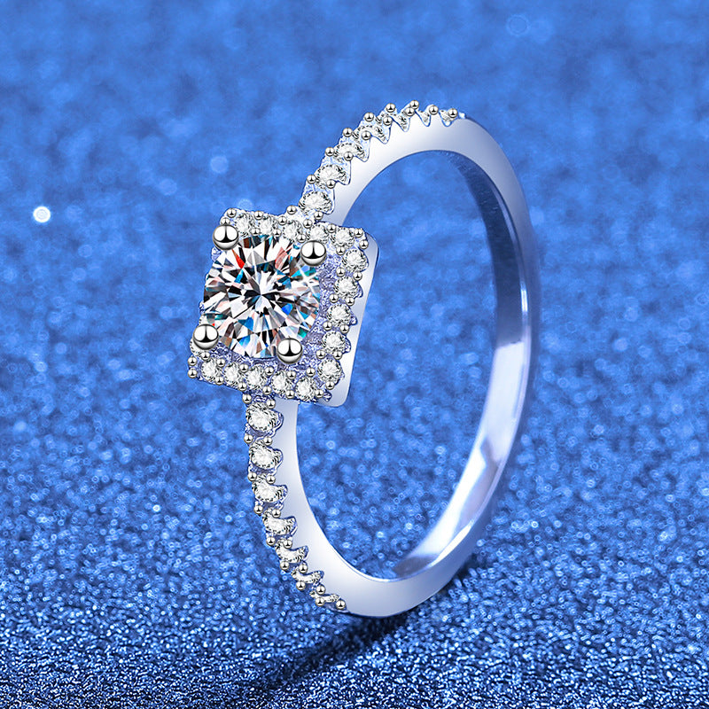 [Royal&Vicky]DAINTY SUGAR-CUBE MOISSANITE RING