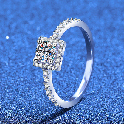 [Royal&Vicky]DAINTY SUGAR-CUBE MOISSANITE RING