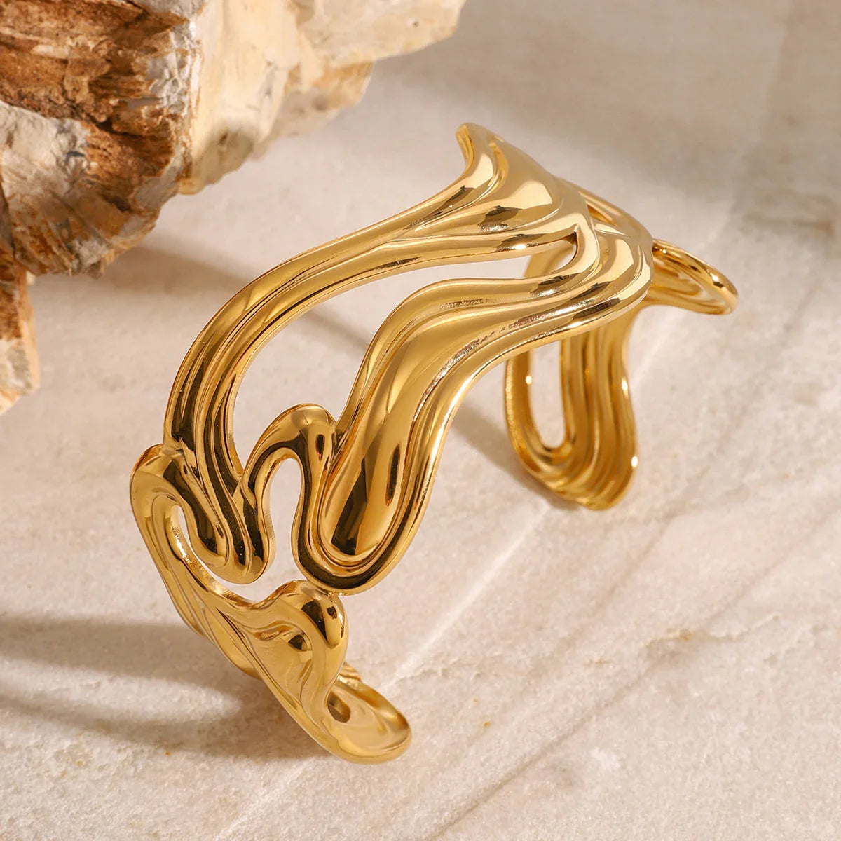 [Royal&Vicky]Anissa Wavy Goldarmband