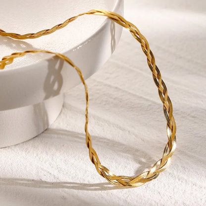 {"Royal&Vicky":"ロイヤル＆ヴィッキー","Corinna Gold Necklace":"コリーナ ゴールドネックレス"}