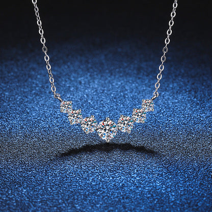 [[Royal&Vicky]MINIMALIST CURVED SMILE MOISSANITE NECKLACE