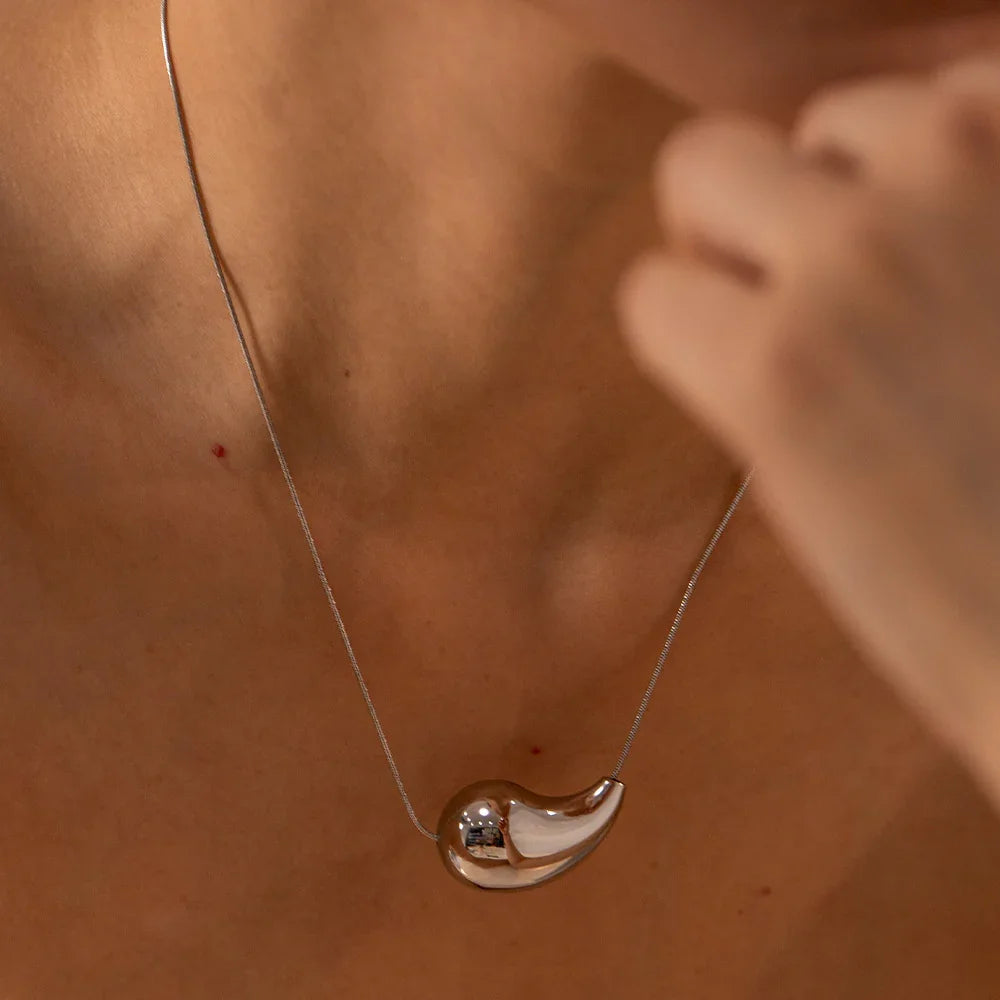 [Royal&Vicky]Sandra Drop Necklace