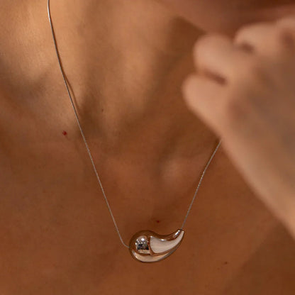 [Royal&Vicky]Sandra Drop Necklace