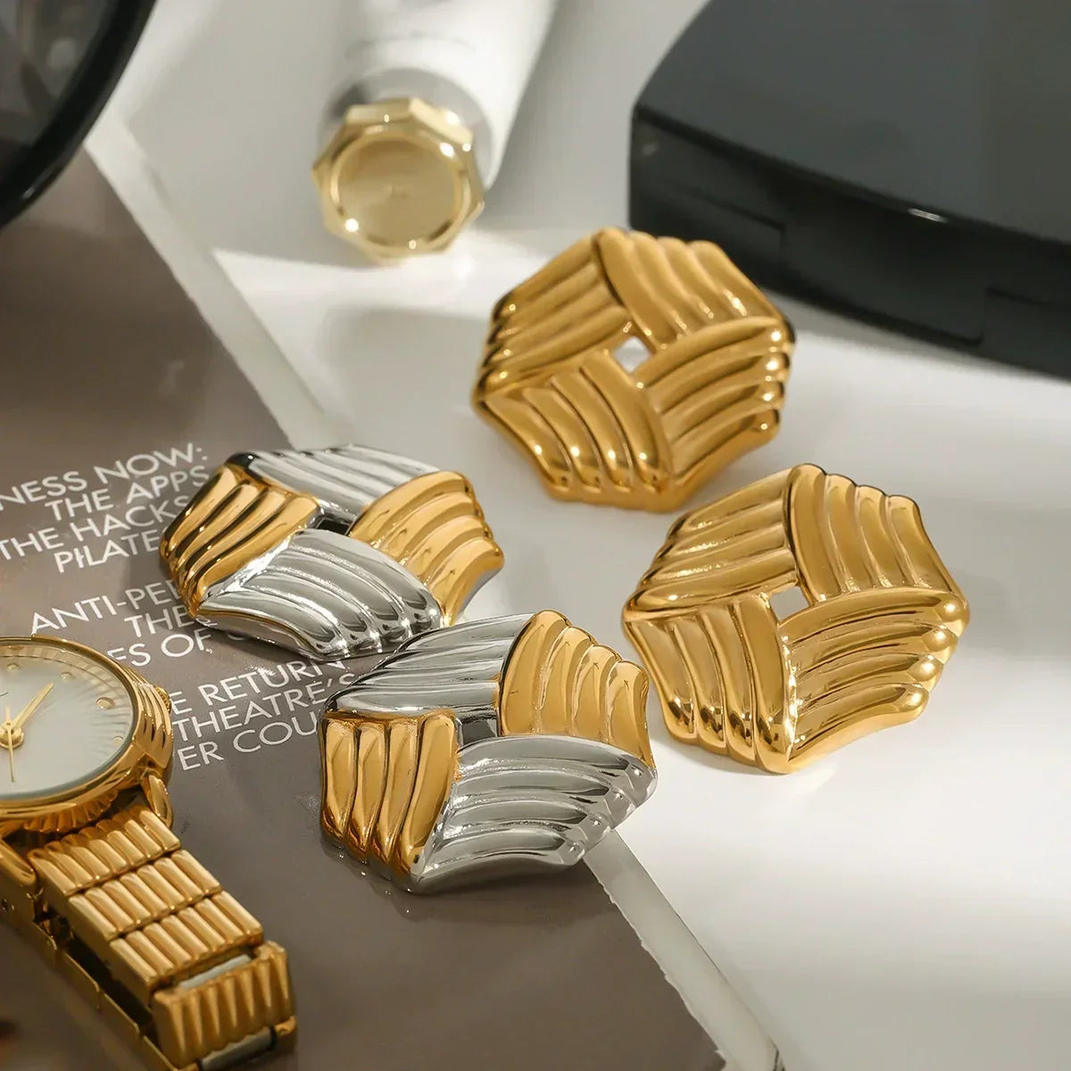 [Royal&Vicky] Vanessa Criss-Cross Goldohrringe